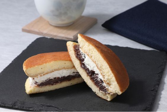 うつぼ屋の⽣どら焼き（塩、チョコ）