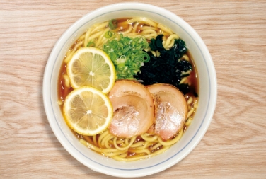 鯛骨醤油ラーメン